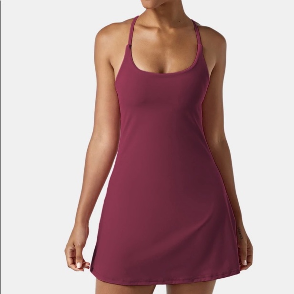 Halara  2-in-1 Activity Dress-Euphoria Air New w/ tags sz Large red/violet